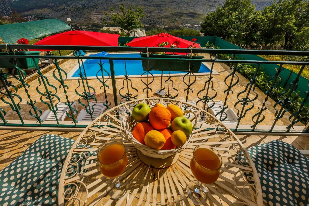 Holiday Home Cherry Tree Žrnovnica Exterior foto